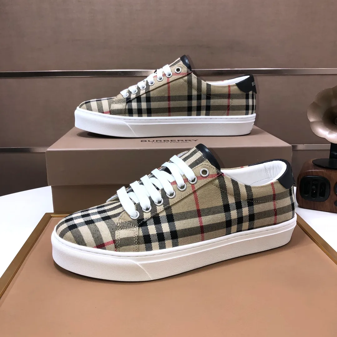 Men's shoes 💰480💰 [Burberry] (cowhide lining) classic low-top sneakers｜Imported cowhide with classic plaid fabric｜Cowhide lining｜Original outsole｜Fine workmanship and comfortable to wear Size: 38-44 (customized at 45)